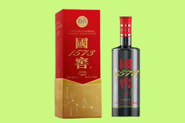 郴州桂阳县回收国窖1573.jpg